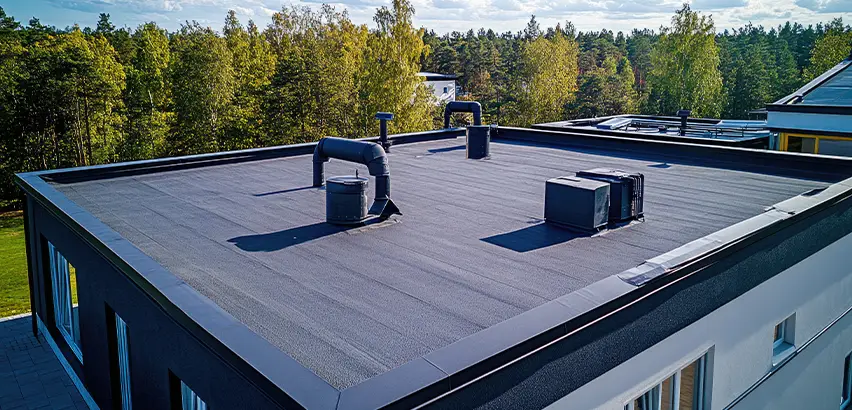 Professional Flat Roof Replacement Services in Burlington, IL